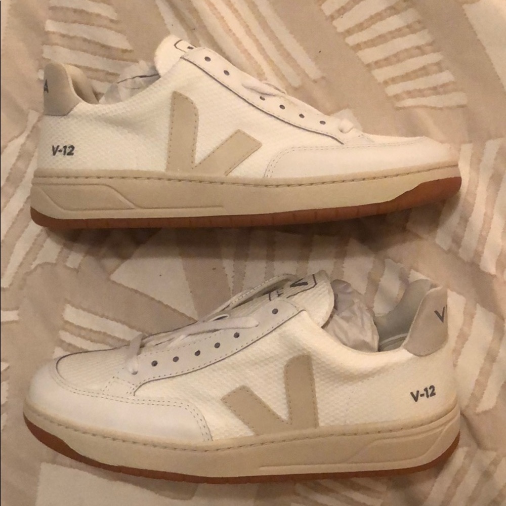 Veja V12 B-Mesh Sneaker White 38/7 BRAND NEW W BOX - Picture 5 of 6
